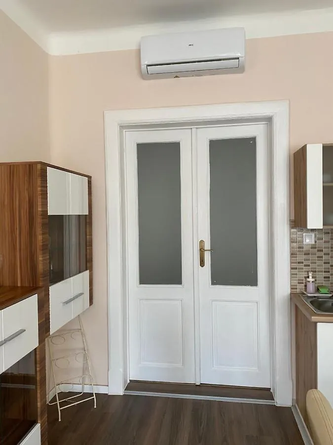 Black Stilt Apartments B3 Debrecen