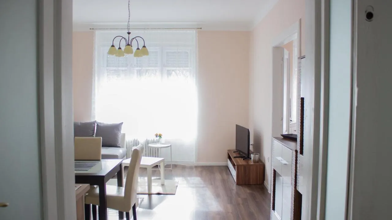 Black Stilt Apartments B3 Debrecen 0*,